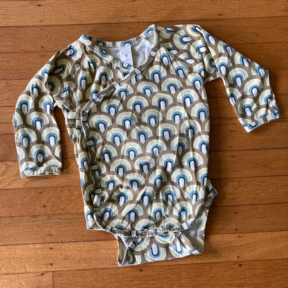 Kate Quinn Organic Cotton Modern Scallop Onesie